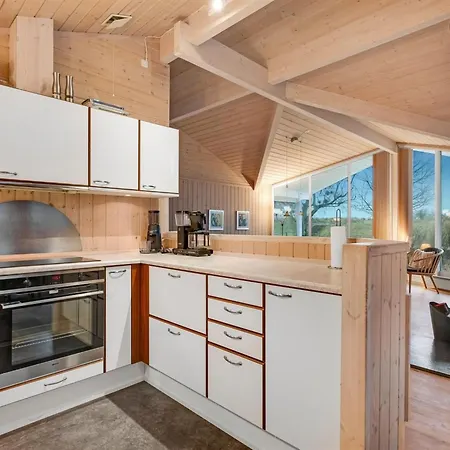 Garth - 50m From The Sea By Interhome * Bøtø By